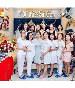 Đào Tạo Thẩm Mỹ Chuyên Nghiệp Ở Tân Phú, Phun Chân Mày Phong Thủy Tân Phú